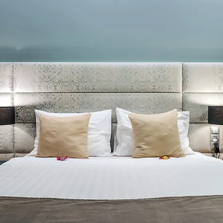 Views Apartmanhotel
