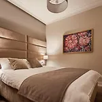 Views Aparthotel Cracovia