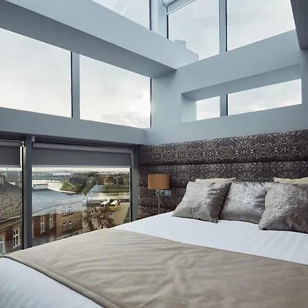 Views Lejlighedshotel 4*