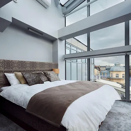 Views מלון דירות קרקוב