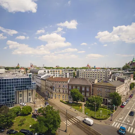 Aparthotel Views