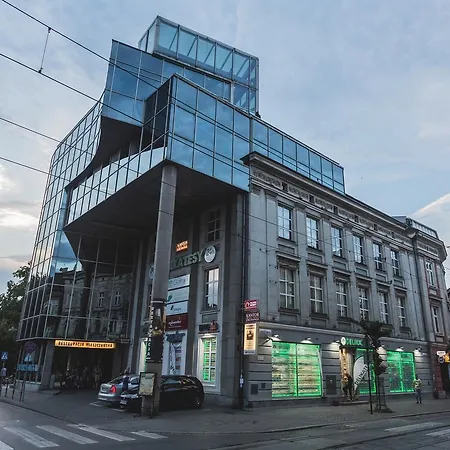 Views 2* Krakow