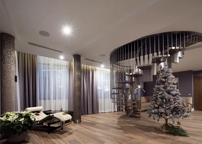 Views Lejlighedshotel 4*