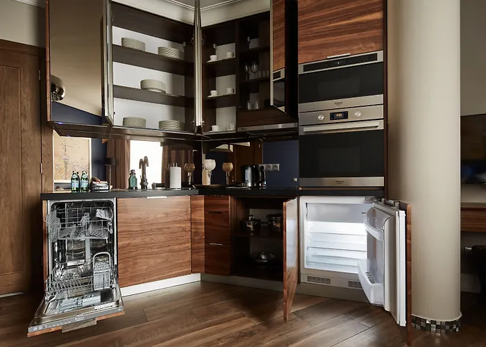 Views Lejlighedshotel 4*