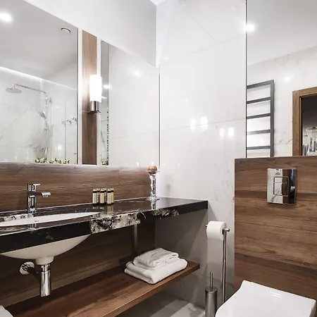 绝景公寓式酒店 4* 克拉科夫